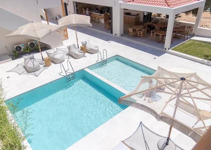 Rastoni - Relax & Retreat לינה וארוחת בוקר 4*