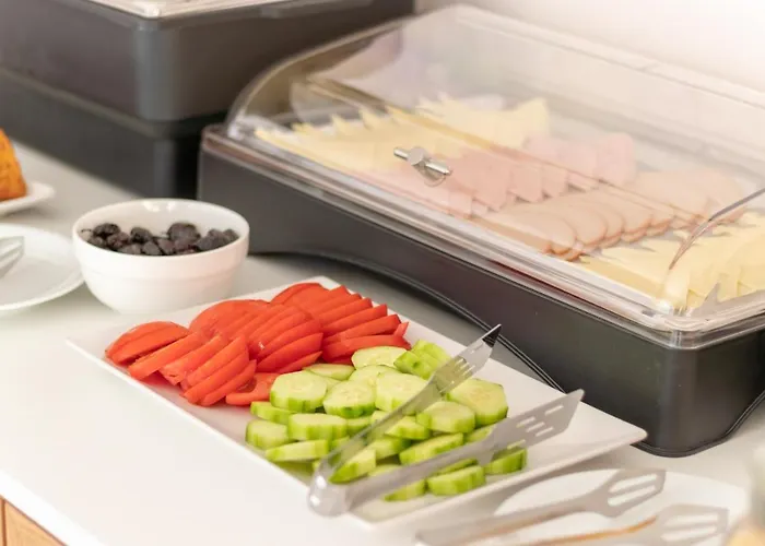 Rastoni - Relax & Retreat לינה וארוחת בוקר